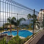 Apartamento Frente Al Mar Con Parking Privado Torrox