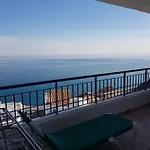 Apartamento Frente Al Mar Con Parking Privado *