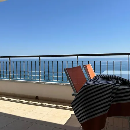 Frente Al Mar Con Parking Privado Torrox